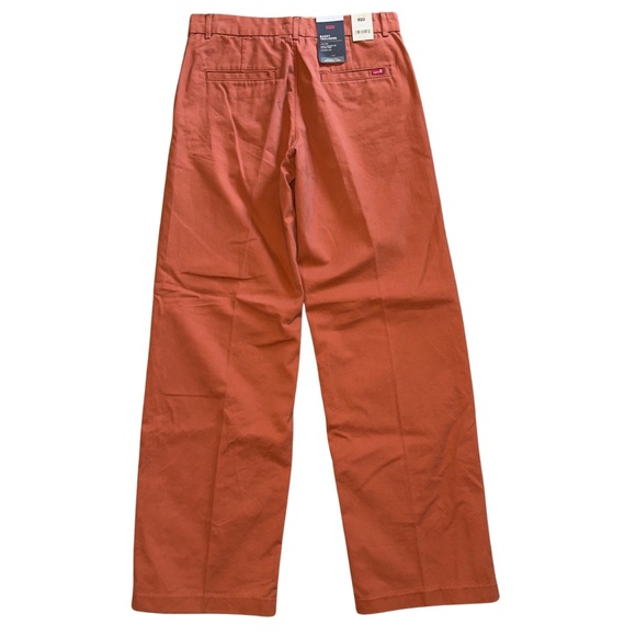 Levi’s Premium Baggy Trousers in Baked Clay Twill - Brown - Picture 11 of 11